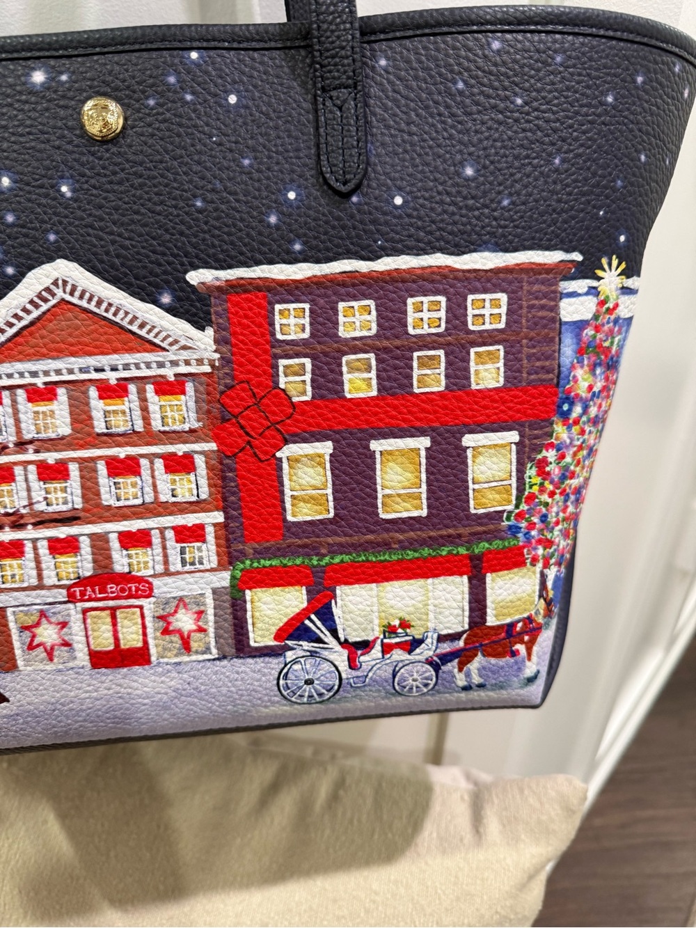 Talbots Holiday Street Scene Tote - Picture 3 of 9